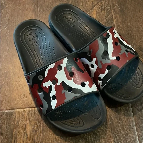 Crocs Camouflage Slide Sandals - Picture 1 of 4